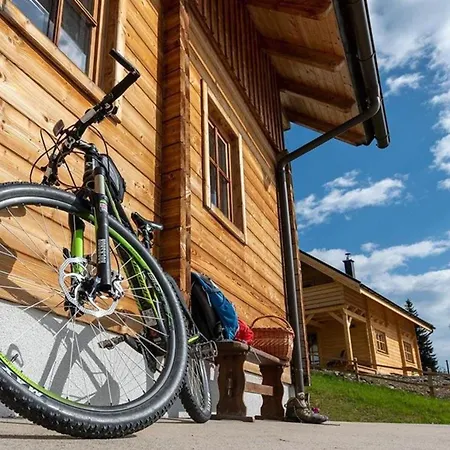 בקתה Kernmayerhuette